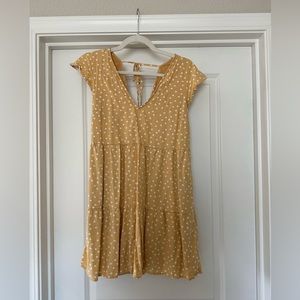 Abercrombie yellow polka dot summer dress